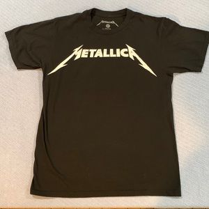 Metallica unisex size M T-shirt